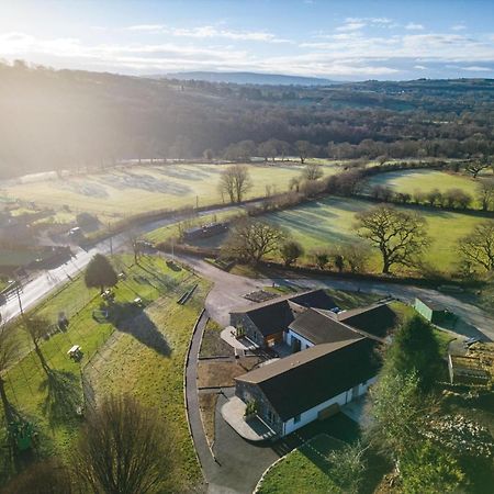 Suite 5 - Sleeping Giant Hotel - Pen Y Cae Inn Brecon Exterior photo