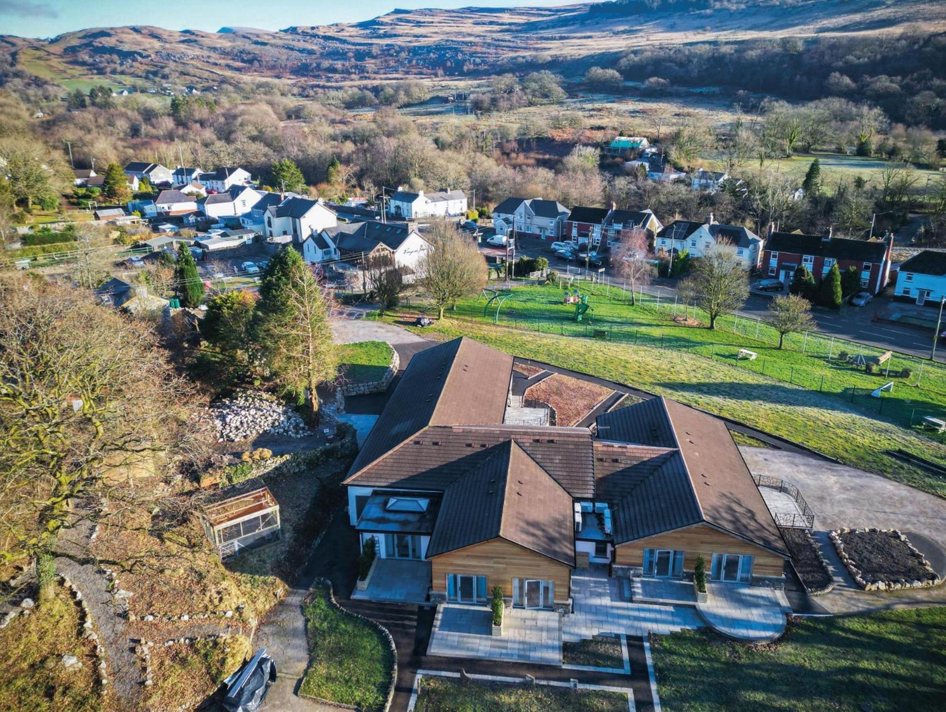 Suite 5 - Sleeping Giant Hotel - Pen Y Cae Inn Brecon Exterior photo